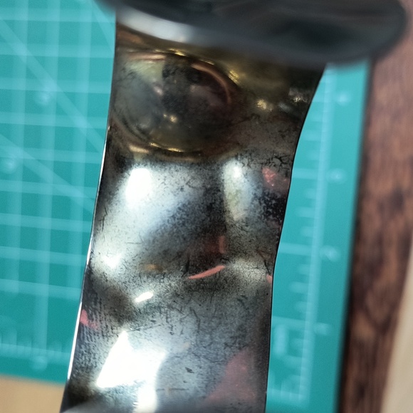 Open Cuff Bracelet Small Hammered Light Gold Tone Metal - Picture 11 of 12